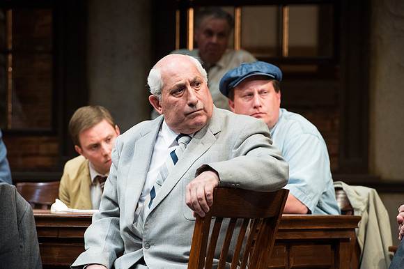 Twelve-Angry-Men9.jpg
